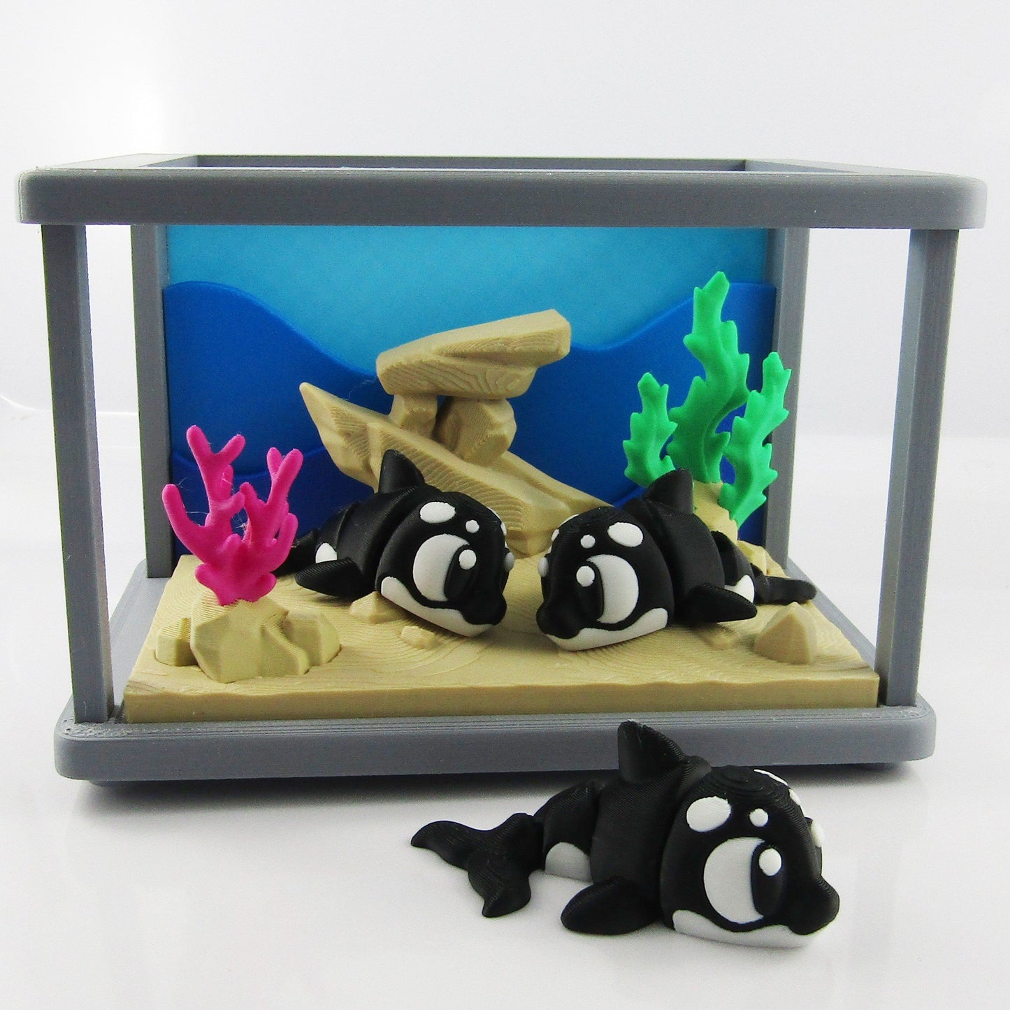 Mini Fishtank Playset β Cute Collectible Tank with Fish or Killer Whales
