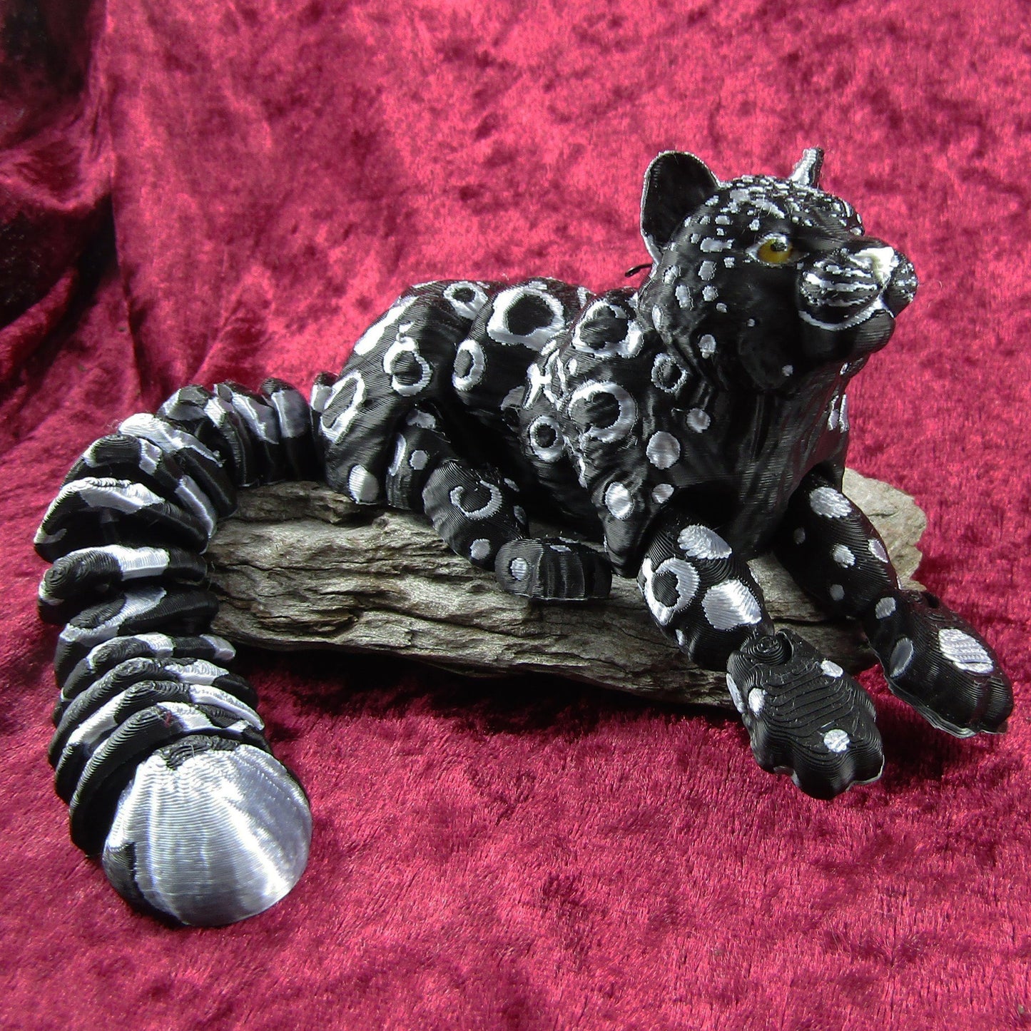 Articulated Posable Dark Silver Leopard 3D Fidget Toy Desk Decoration Pick Size