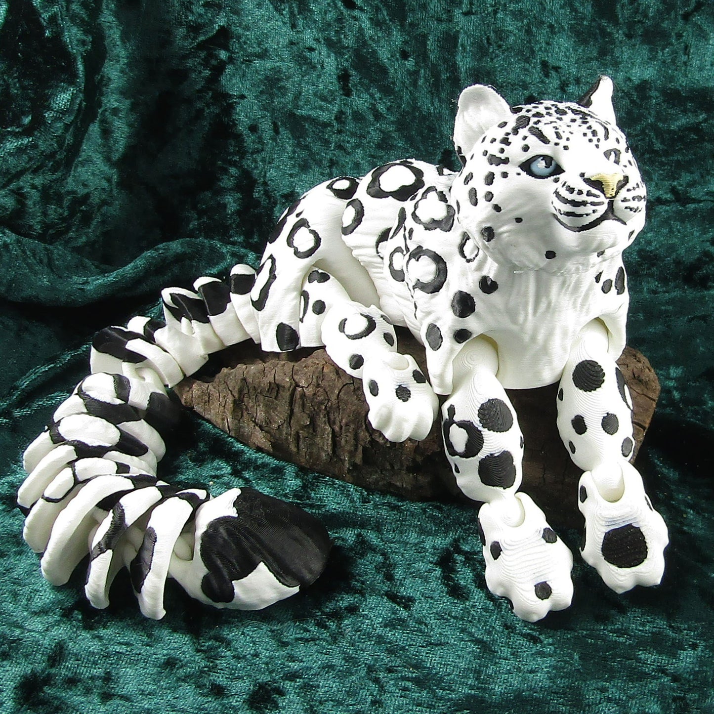 Articulated Posable Snow Leopard 3D Fidget Toy Desk Decoration Select Size