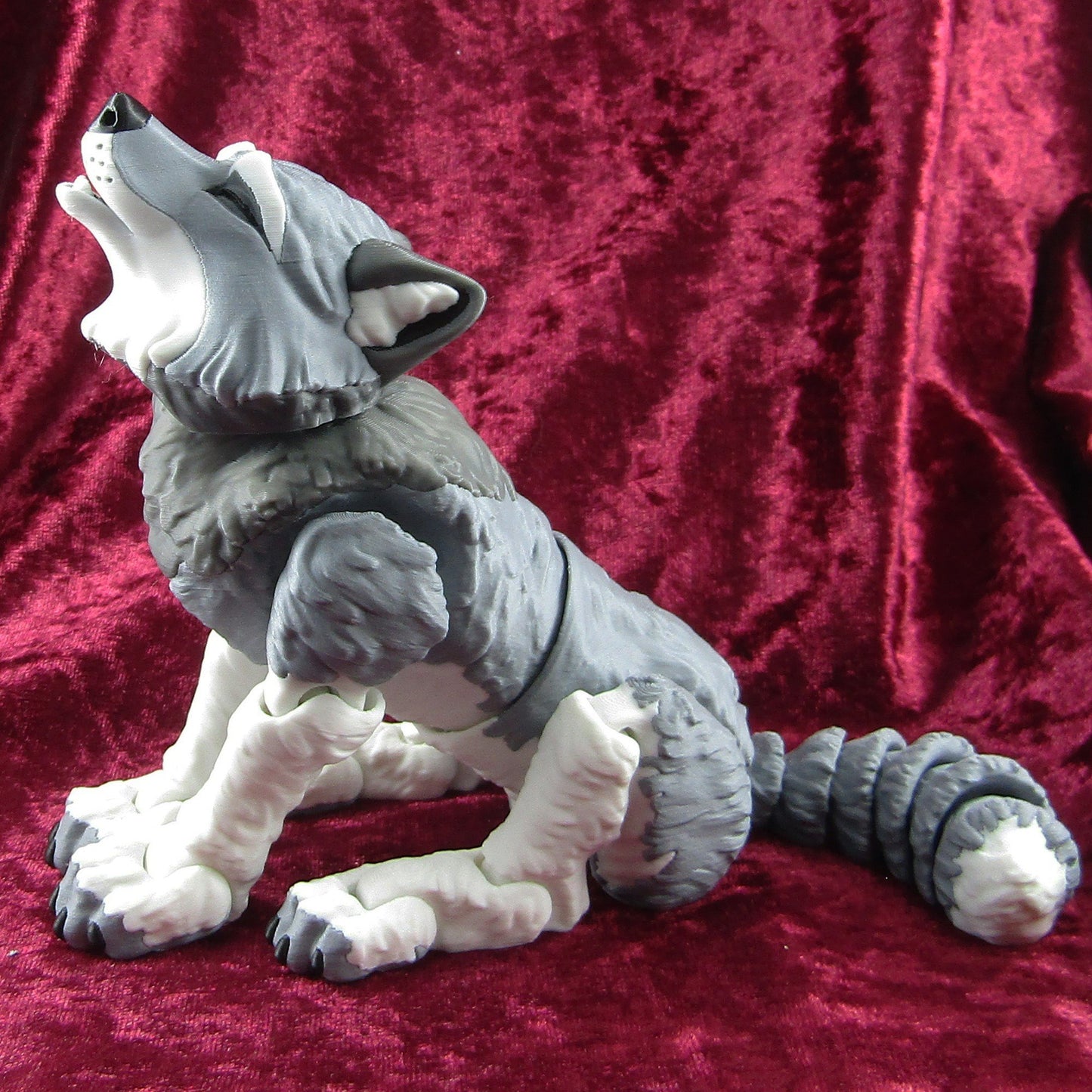 Articulated Posable Howling Wolf 3D Fidget Toy Desk Decor Select Colours