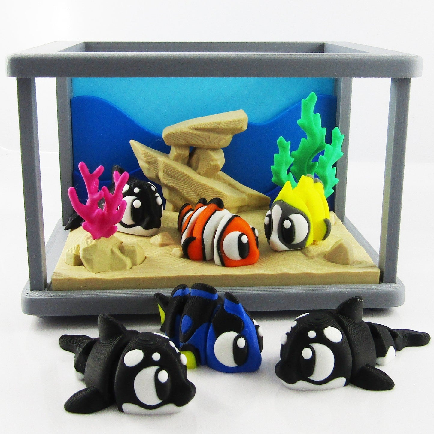 Mini Fishtank Playset – Cute Collectible Tank with Fish or Killer Whales