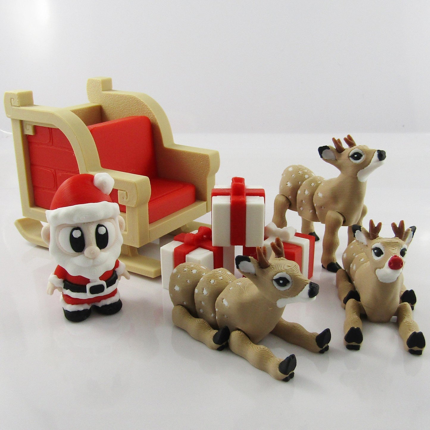 3D Printed Santa with Sleigh & Gifts – Whimsical Christmas Decor